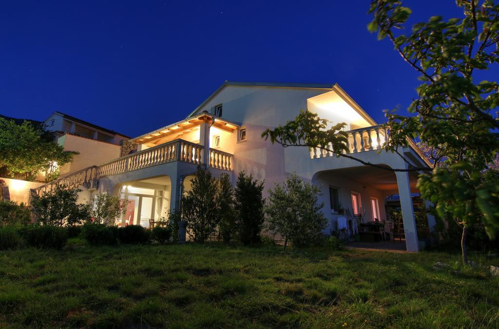 Apartments Tomas Сен Екстериор снимка