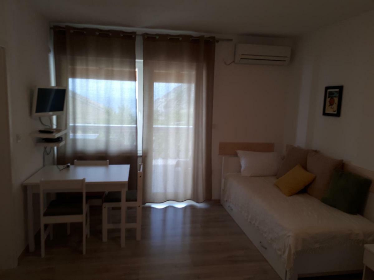 Apartments Tomas Сен Екстериор снимка