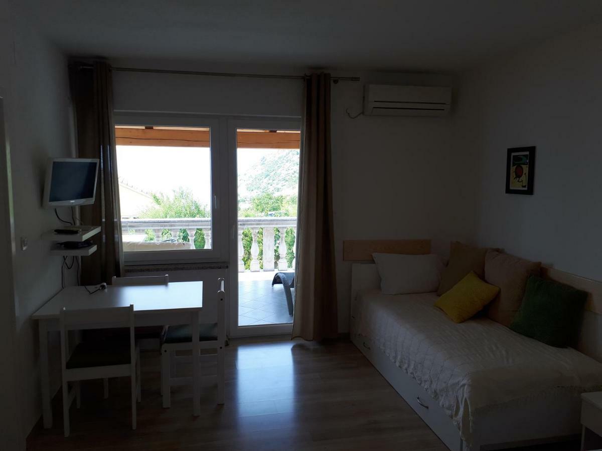 Apartments Tomas Сен Екстериор снимка